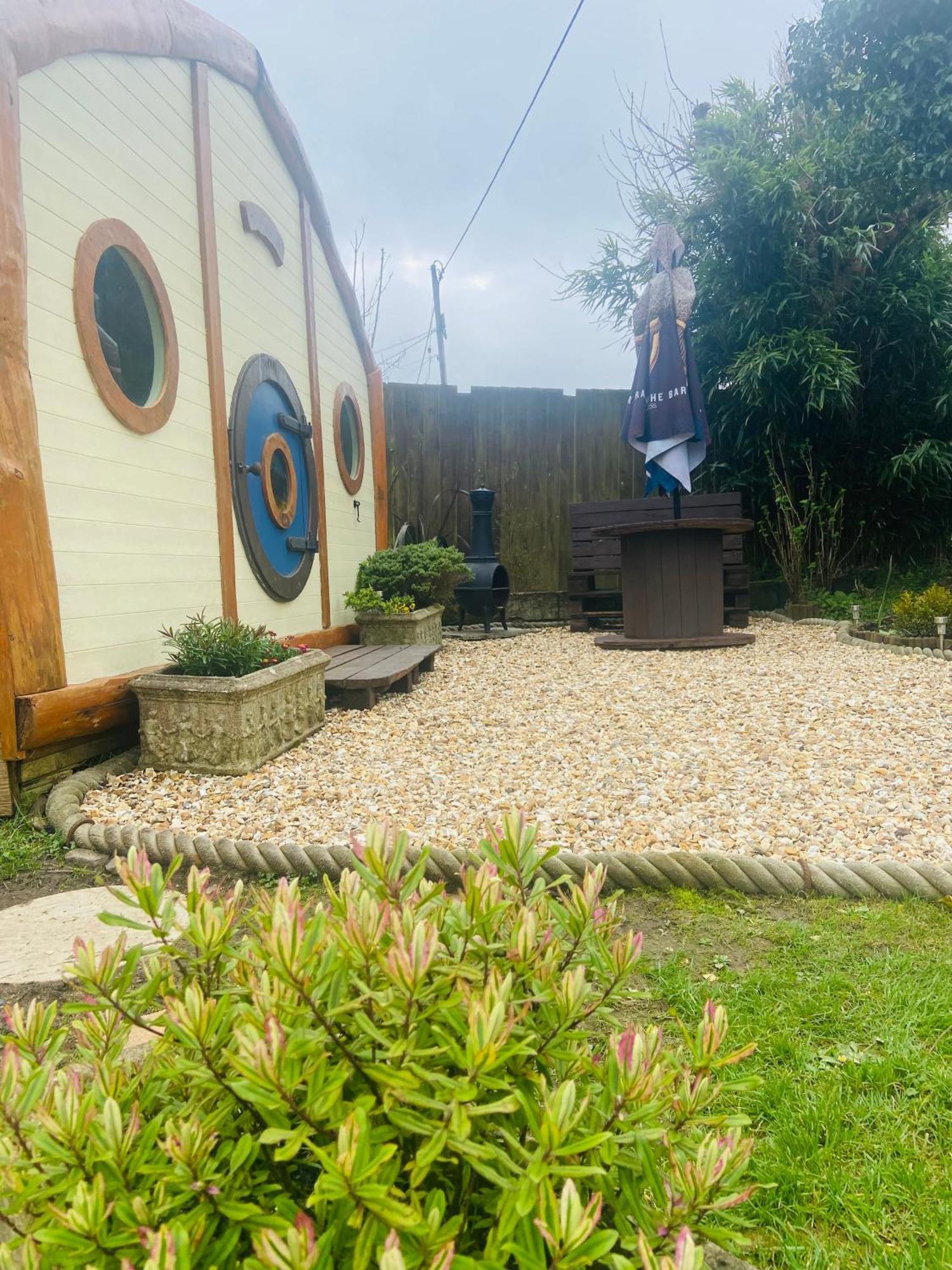 Tyluna Cornish Cabin Hotel Praze an Beeble Exterior photo